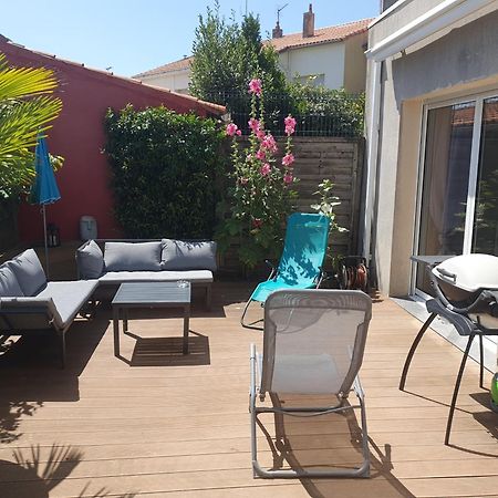 Joli Appartement 50 M2 Classe 3 Etoiles Avec Terrasse Et Jardin ลาโรแชล ภายนอก รูปภาพ
